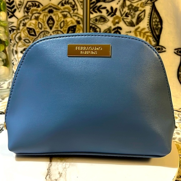 Ferragamo Travel Pouch for Turkish Airlines, Blue - Picture 2 of 10